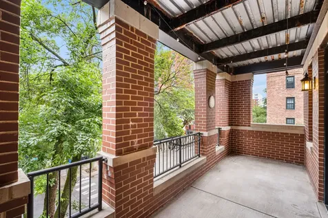 1502 North Sedgwick Street Chicago IL 60610