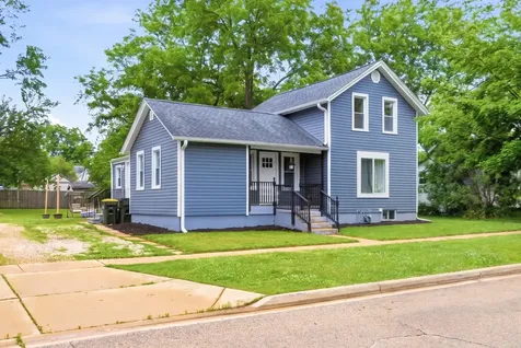 207 East Jefferson Avenue Hampshire IL 60140