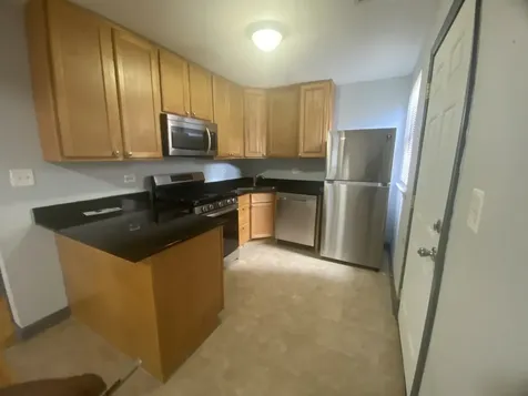 7320 North Winchester Avenue Chicago IL 60626