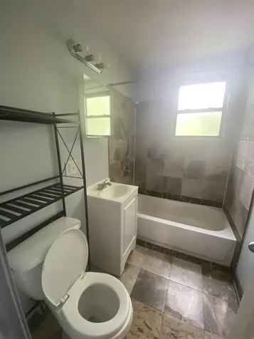 7320 North Winchester Avenue Chicago IL 60626