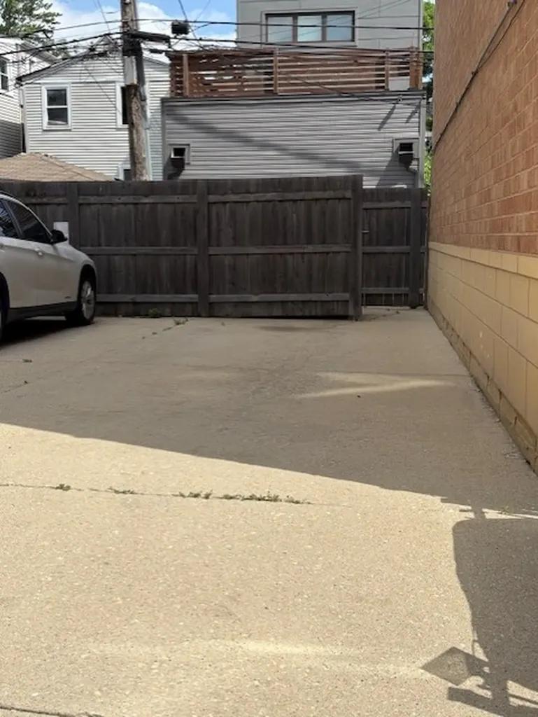 2312 North Bloomingdale Avenue Chicago IL 60647