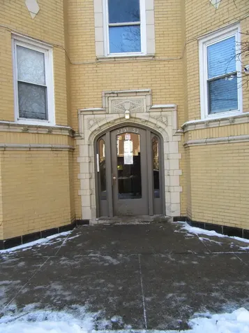 2251 West Rosemont Avenue Chicago IL 60659
