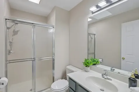 856 West Saint Johns Place Palatine IL 60067