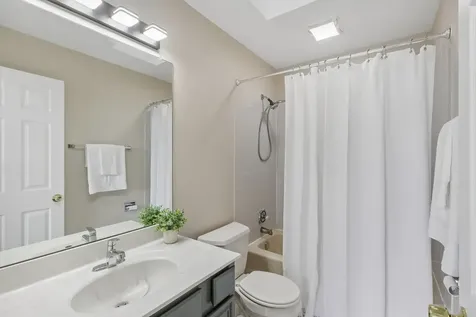 856 West Saint Johns Place Palatine IL 60067