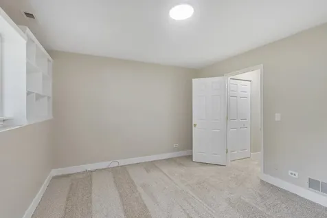 856 West Saint Johns Place Palatine IL 60067