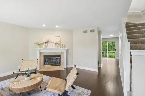 856 West Saint Johns Place Palatine IL 60067