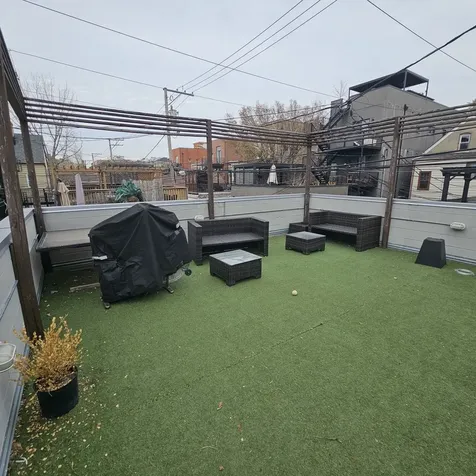 1013 North Honore Street Chicago IL 60622