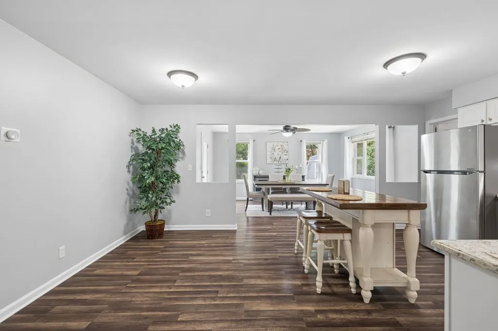 1950 Heather Drive Aurora IL 60506