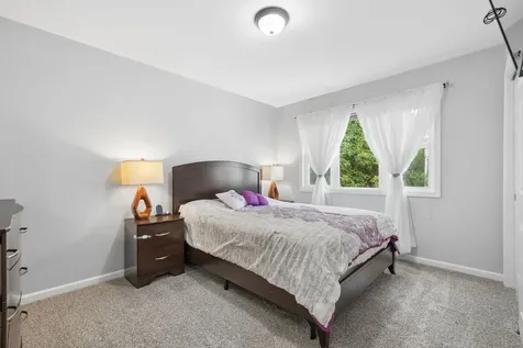 1950 Heather Drive Aurora IL 60506