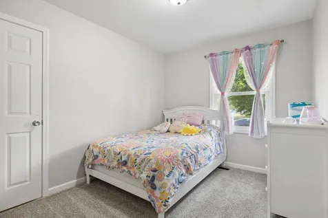 1950 Heather Drive Aurora IL 60506