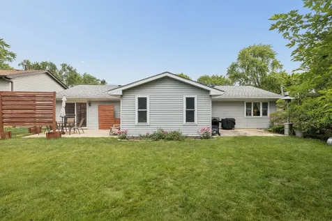 1950 Heather Drive Aurora IL 60506
