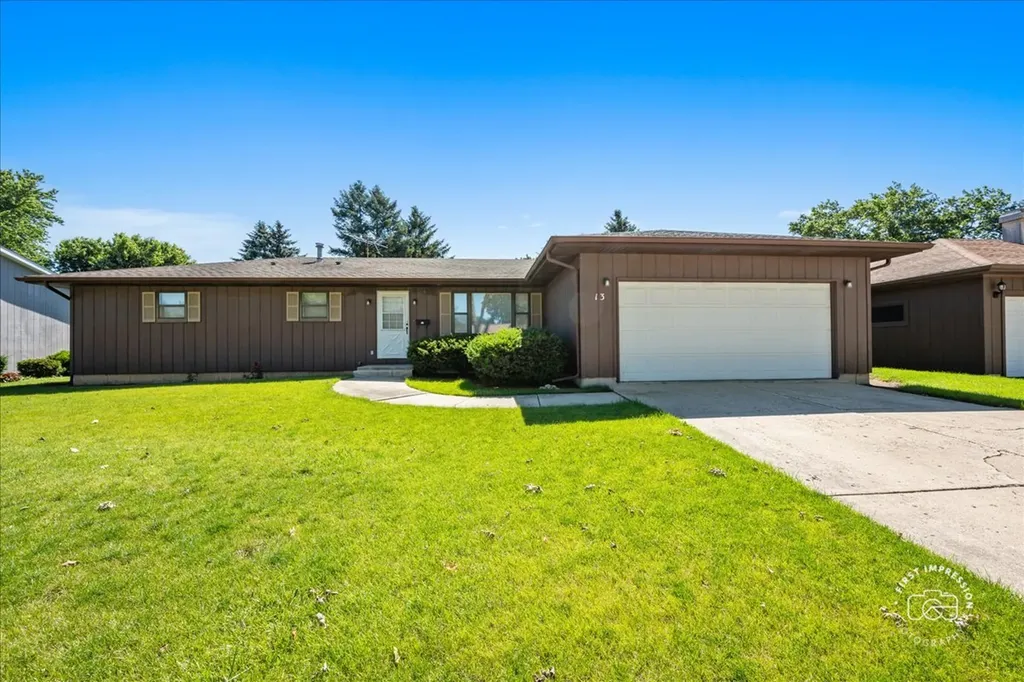 13 North Weston Avenue Elgin IL 60123