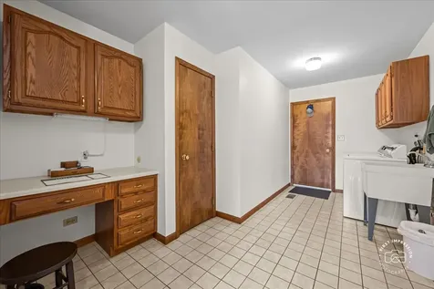 13 North Weston Avenue Elgin IL 60123
