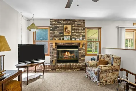 13 North Weston Avenue Elgin IL 60123