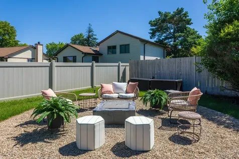 30W253 Bedford Lane Warrenville IL 60555