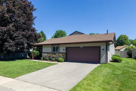 30W253 Bedford Lane Warrenville IL 60555
