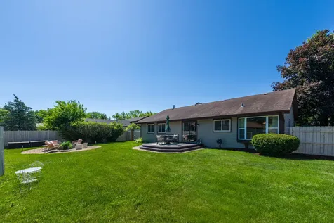 30W253 Bedford Lane Warrenville IL 60555