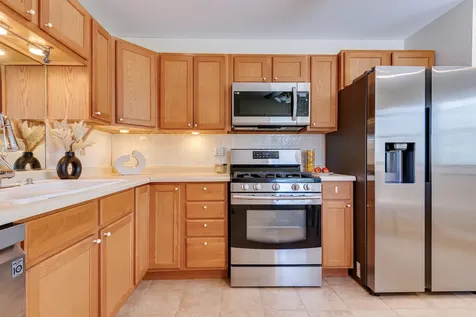 1310 Klein Drive Streamwood IL 60107