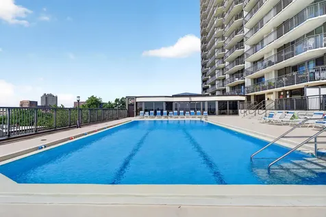 6007 North Sheridan Road Chicago IL 60660