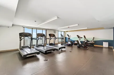 6007 North Sheridan Road Chicago IL 60660