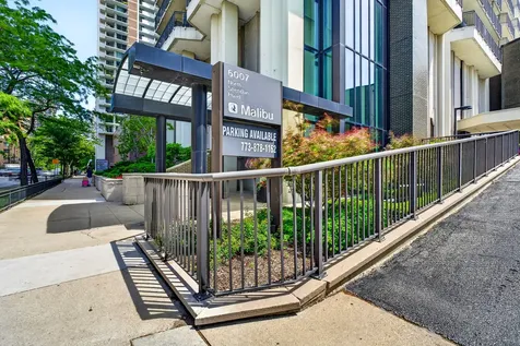 6007 North Sheridan Road Chicago IL 60660
