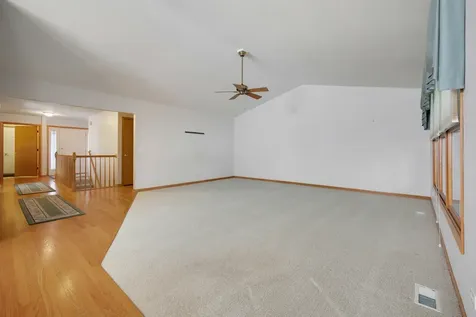 639 Hampshire Drive Hampshire IL 60140