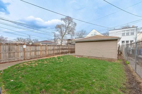 1019 North Ridgeway Avenue Chicago IL 60651