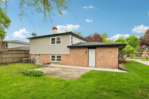 15631 East End Avenue Dolton IL 60419