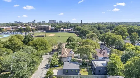2307 Lake Street Evanston IL 60201