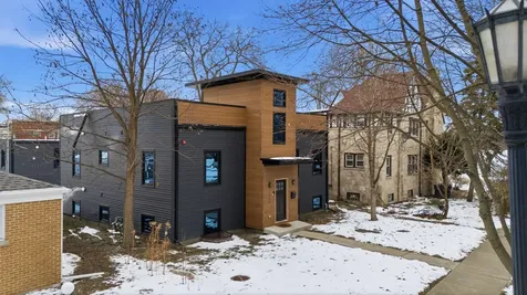 2307 Lake Street Evanston IL 60201
