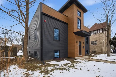 2307 Lake Street Evanston IL 60201