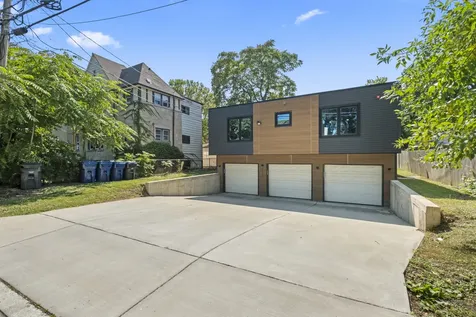 2307 Lake Street Evanston IL 60201