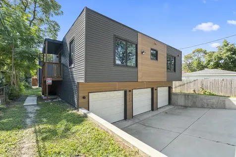 2307 Lake Street Evanston IL 60201