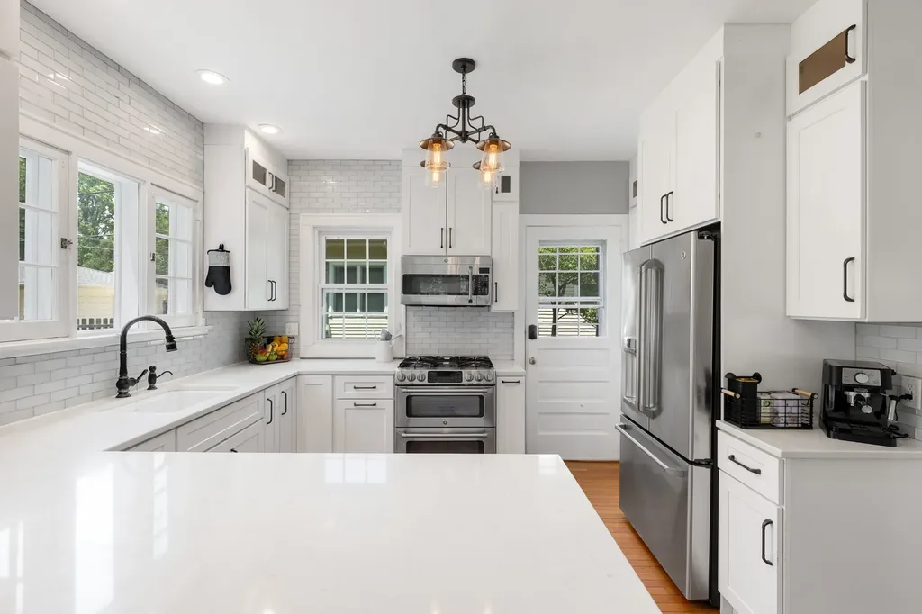 4204 Forest Avenue Western Springs IL 60558