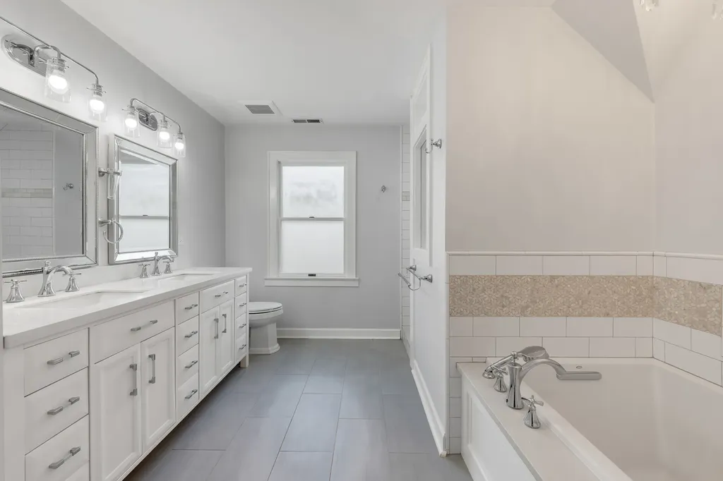 4204 Forest Avenue Western Springs IL 60558