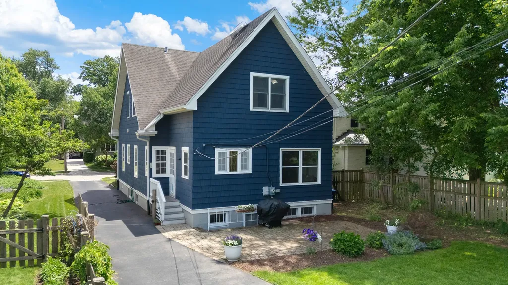 4204 Forest Avenue Western Springs IL 60558