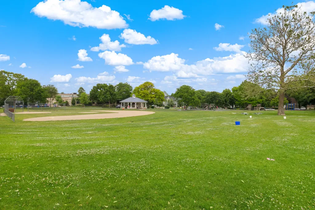 4204 Forest Avenue Western Springs IL 60558