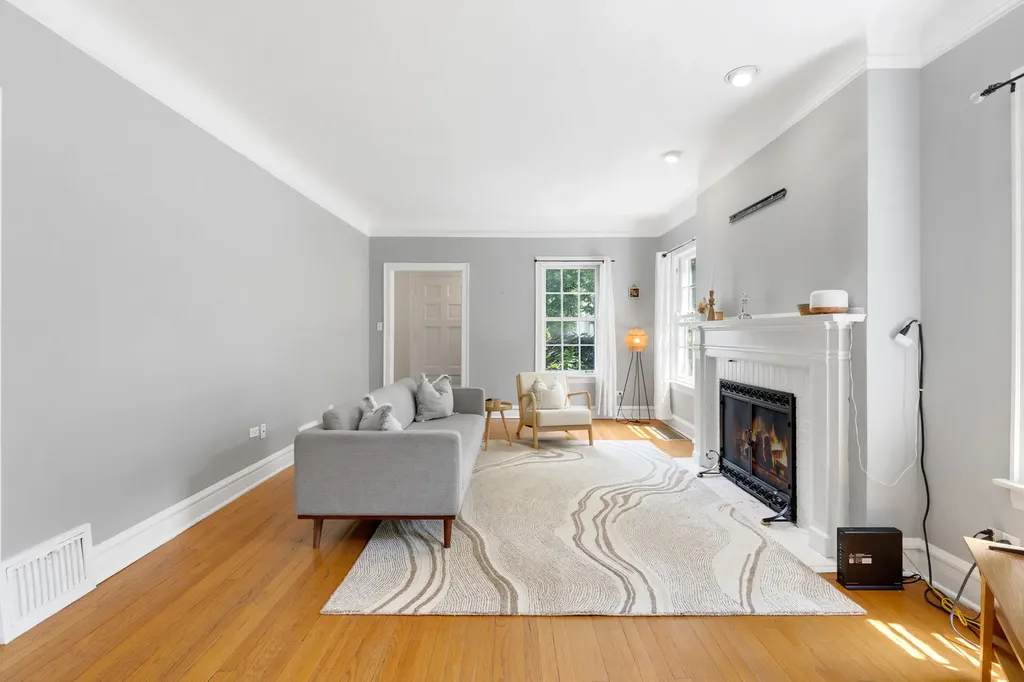 4204 Forest Avenue Western Springs IL 60558