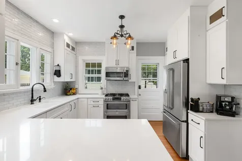 4204 Forest Avenue Western Springs IL 60558