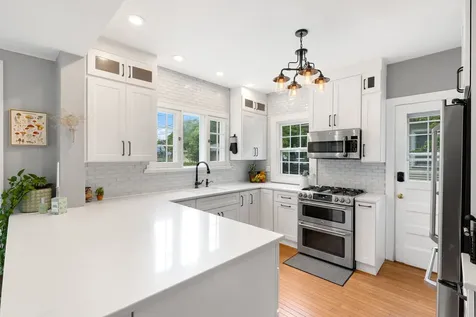 4204 Forest Avenue Western Springs IL 60558