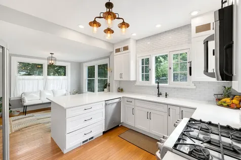 4204 Forest Avenue Western Springs IL 60558