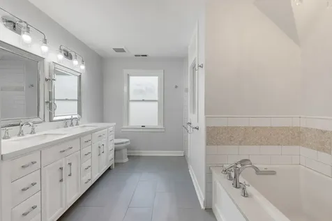 4204 Forest Avenue Western Springs IL 60558