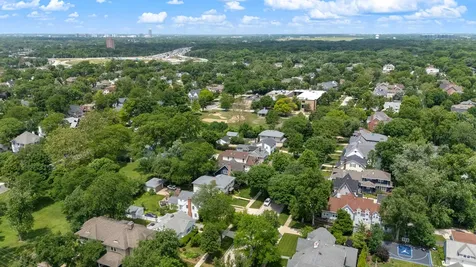4204 Forest Avenue Western Springs IL 60558