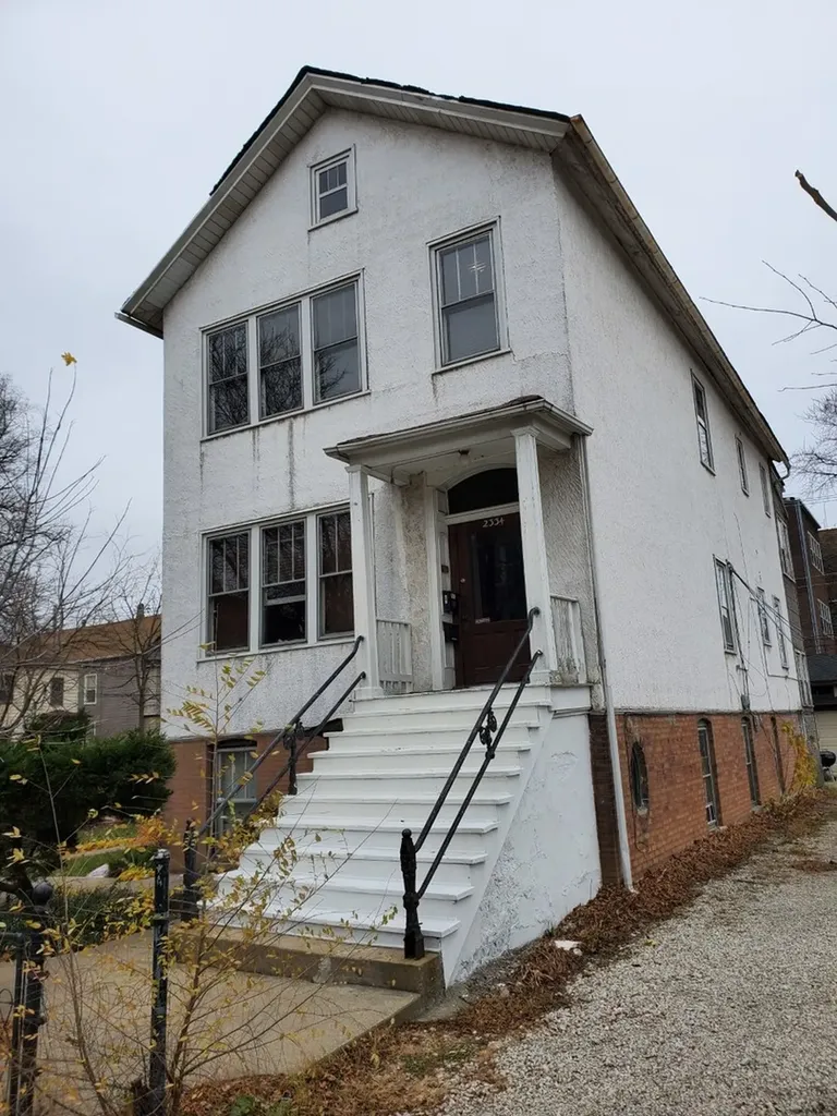 2334 North Campbell Avenue Chicago IL 60647