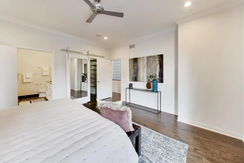 1019 North Honore Street Chicago IL 60622