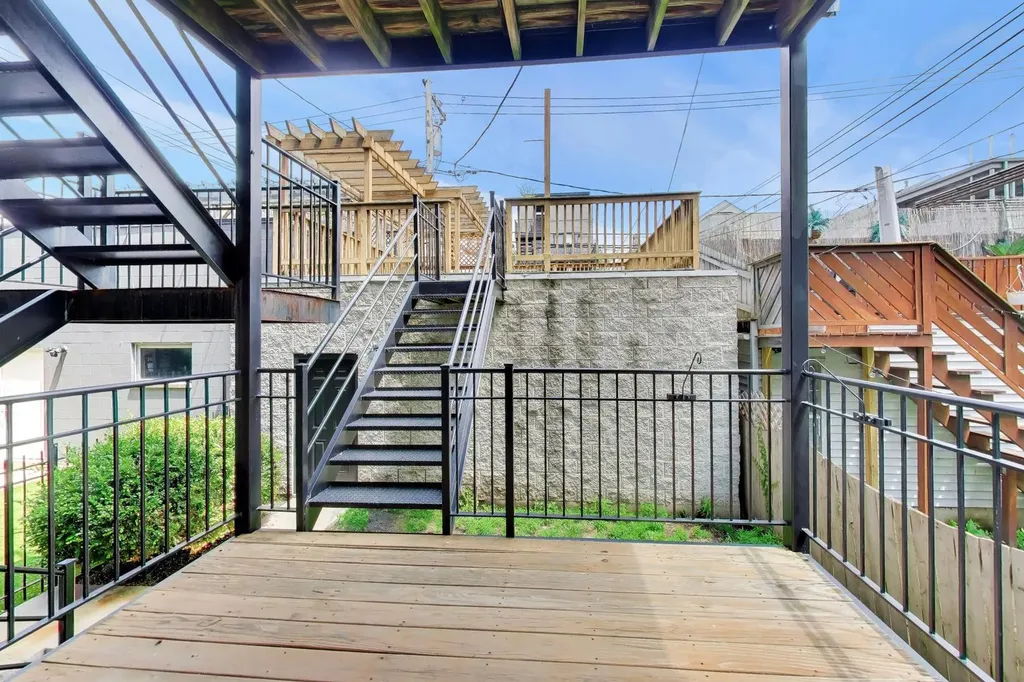 1019 North Honore Street Chicago IL 60622