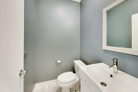 1019 North Honore Street Chicago IL 60622