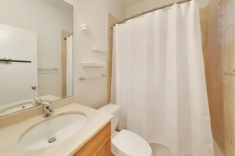 1019 North Honore Street Chicago IL 60622