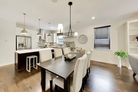 1019 North Honore Street Chicago IL 60622