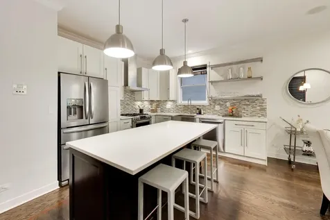 1019 North Honore Street Chicago IL 60622